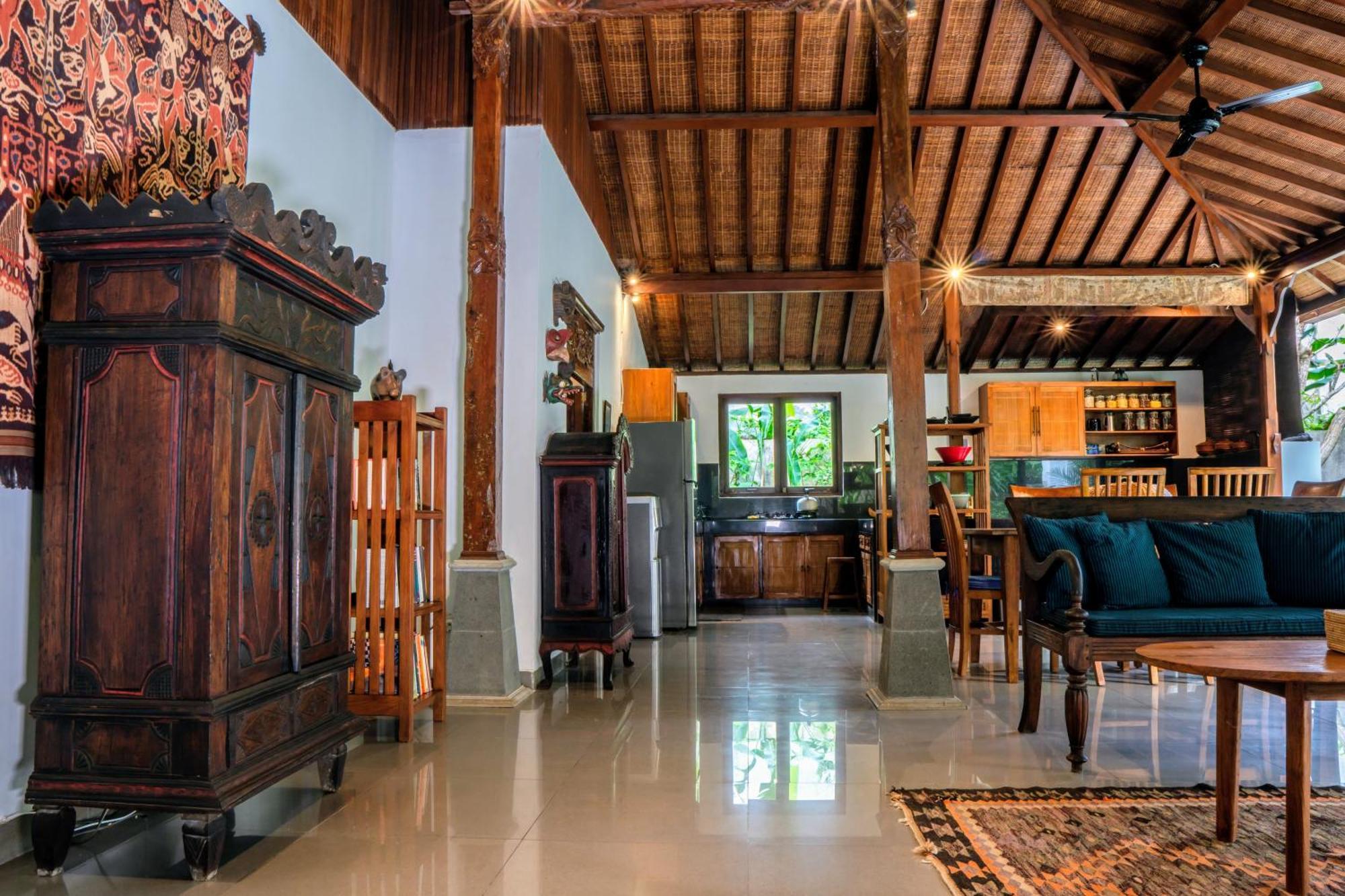 Rumah Joglo Ubud Buitenkant foto